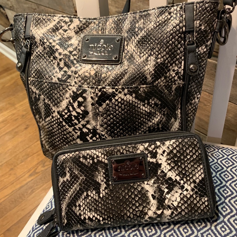 Nicole Miller crossbody and wallet